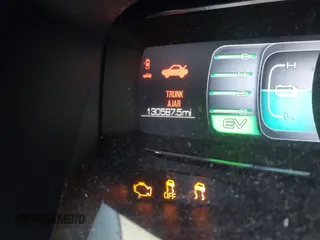 2012 Lincoln MKZ Hybrid with VIN 3LNDL2L3XCR805725, listed as a IAAI auction lot 41801213 with 130,587 mi miles and . Bid and sale history available at DreamBid. Image 16.