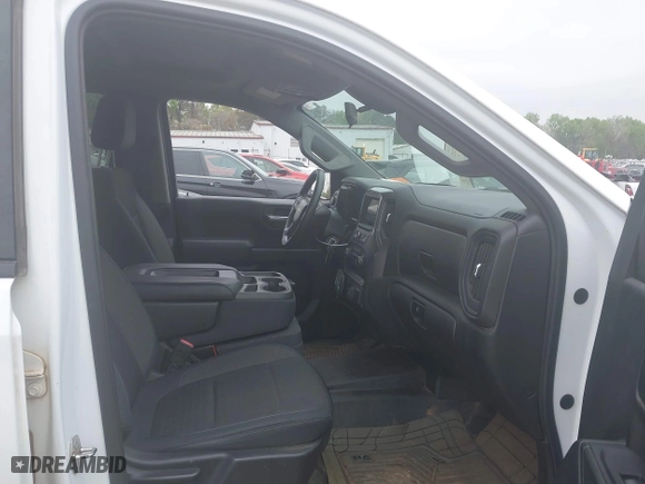 2019 Chevrolet Silverado 1500 Work Truck with VIN 1GCRYAEH8KZ276297, listed as a IAAI auction lot 41927421 with 150,783 mi miles. Bid and sale history available at carsss.com. Image 5.