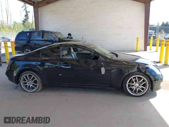 2006 Infiniti G35 with VIN JNKCV54E86M706246, listed as a IAAI auction lot 42131610 with 102,189 mi miles. Bid and sale history available at carsss.com. Image 12.