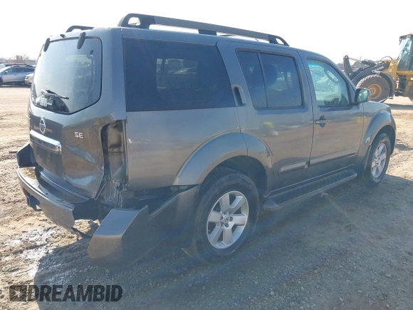 2008 Nissan Pathfinder S with VIN 5N1AR18U48C635588, listed as a IAAI auction lot 41477830 with 238,471 mi miles. Bid and sale history available at carsss.com. Image 4.