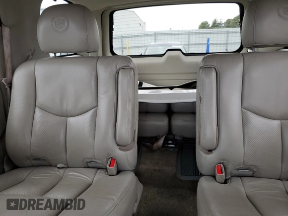 2003 Cadillac Escalade z VIN 1GYEC63T93R208877, wystawiony jako Copart lot #83894424 z przebiegiem 160 530 mil mil oraz Szkoda całkowita • Salvage title. Historia ofert i sprzedaży dostępna na DreamBid. Obrazek 10.