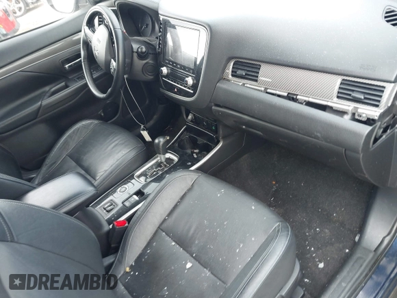2020 Mitsubishi Outlander ES z VIN JA4AZ3A39LZ042844, wystawiony jako IAAI lot #42162960 z przebiegiem 71 126 mil mil oraz . Historia ofert i sprzedaży dostępna na DreamBid. Obrazek 5.