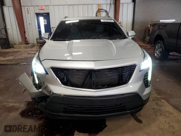 2020 Cadillac XT4 AWD Sport with VIN 1GYFZFR40LF092215, listed as a Copart auction lot 44363945 with 100,675 mi miles and Salvage title. Bid and sale history available at DreamBid. Image 5.