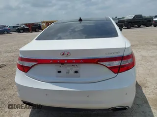 2015 Hyundai Azera Limited with VIN KMHFH4JG1FA476455, listed as a IAAI auction lot 42407261 with 110,293 mi miles and . Bid and sale history available at DreamBid. Image 16.