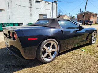 2005 Chevrolet Corvette with VIN 1G1YY34U455117125, listed as a IAAI auction lot 41682835 with 87,600 mi miles and . Bid and sale history available at DreamBid. Image 3.