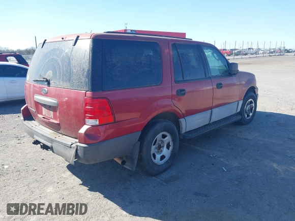 2004 Ford Expedition XLS with VIN 1FMRU13W74LA41727, listed as a IAAI auction lot 41823406 with 276,425 mi miles. Bid and sale history available at carsss.com. Image 4.
