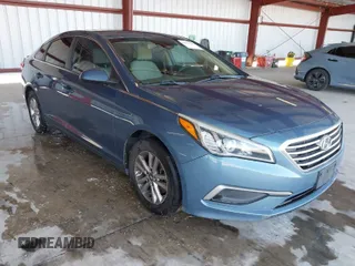 2017 Hyundai Sonata SE with VIN 5NPE24AF5HH488516, listed as a IAAI auction lot 41991400 with 183,514 mi miles. Bid and sale history available at carsss.com. Image 1.
