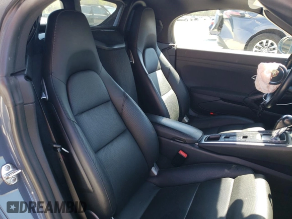 2017 Porsche 718 Boxster S z VIN WP0CB2A8XHS241362, wystawiony jako Copart lot #49535964 z przebiegiem 50 678 mil mil oraz . Historia ofert i sprzedaży dostępna na DreamBid. Obrazek 10.