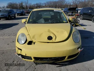 2007 Volkswagen New Beetle Coupe with VIN 3VWRW31C97M516829, listed as a Copart auction lot 41618945 with 51,562 mi miles and Salvage Title. Bid and sale history available at carsss.com. Image 5.