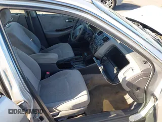 2002 Honda Accord SE with VIN 1HGCG56712A064900, listed as a IAAI auction lot 42184540 with Not provided miles and . Bid and sale history available at DreamBid. Image 5.