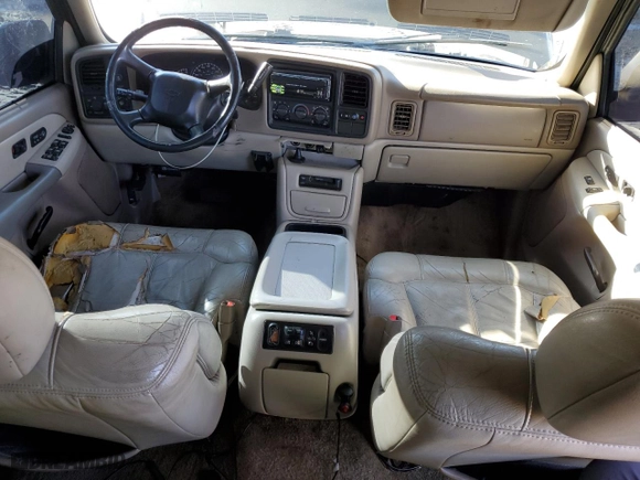 2001 Chevrolet Tahoe LT with VIN 1GNEC13T31R145370, listed as a Copart auction lot 88286985 with 258,894 mi miles and Salvage Title. Bid and sale history available at carsss.com. Image 8.