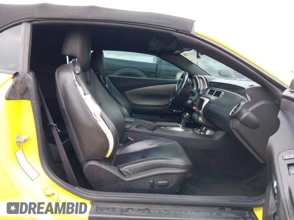 2015 Chevrolet Camaro LT with VIN 2G1FF3D3XF9221515, listed as a IAAI auction lot 41017371 with 118,438 mi miles. Bid and sale history available at carsss.com. Image 5.