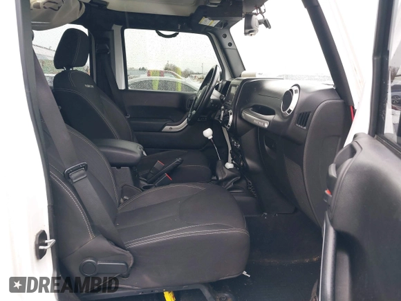 2014 Jeep Wrangler Unlimited Rubicon with VIN 1C4BJWFGXEL283929, listed as a IAAI auction lot 41812052 with 137,790 mi miles and . Bid and sale history available at DreamBid. Image 5.