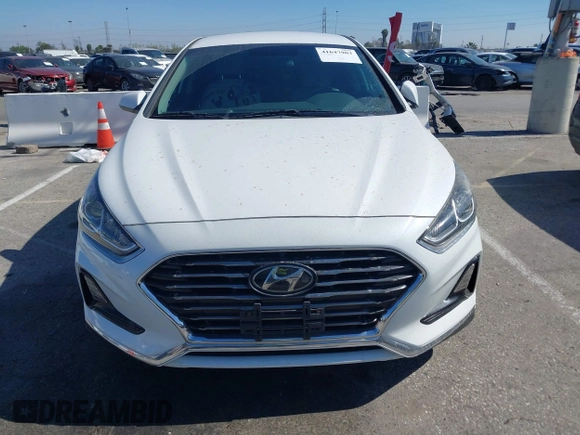 2018 Hyundai Sonata SE z VIN 5NPE24AF3JH720858, wystawiony jako IAAI lot #41647903 z przebiegiem 63 172 mil mil oraz . Historia ofert i sprzedaży dostępna na DreamBid. Obrazek 13.