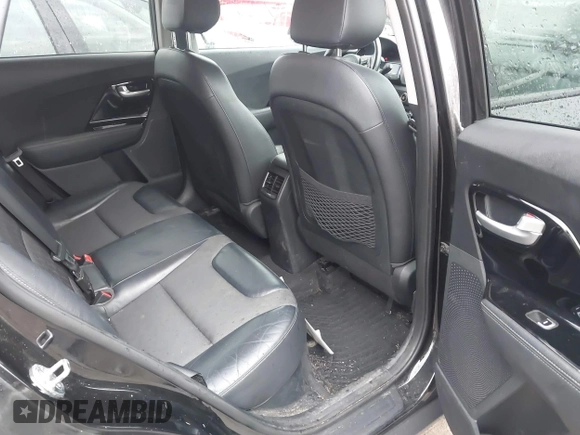 2017 Kia Niro Touring Launch Edition with VIN KNDCC3LC0H5069071, listed as a IAAI auction lot 41673947 with 148,168 mi miles. Bid and sale history available at carsss.com. Image 8.