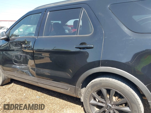 2018 Ford Explorer XLT z VIN 1FM5K7D85JGC54090, wystawiony jako IAAI lot #42001434 z przebiegiem 72 038 mil mil oraz . Historia ofert i sprzedaży dostępna na DreamBid. Obrazek 14.