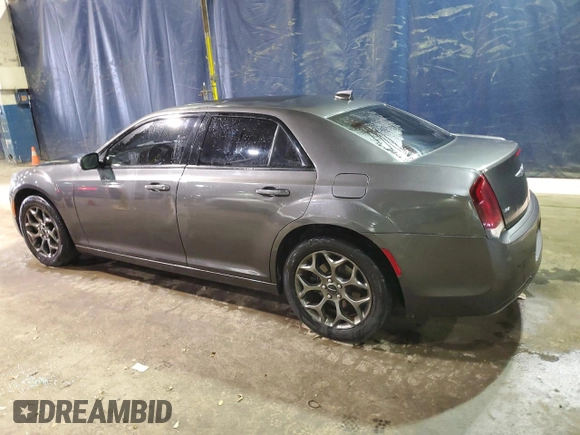 2016 Chrysler 300 S z VIN 2C3CCAGG6GH304831, wystawiony jako Copart lot #44977175 z przebiegiem 100 897 mil mil oraz Czysty tytuł • Clean title. Historia ofert i sprzedaży dostępna na DreamBid. Obrazek 2.