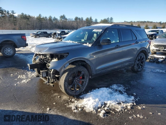 2023 Ford Explorer ST with VIN 1FM5K8GC7PGC12499, listed as a Copart auction lot 43004895 with 9,485 mi miles and Salvage Title. Bid and sale history available at carsss.com. Image 1.
