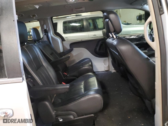 2011 Chrysler Town & Country Touring-L with VIN 2A4RR8DG9BR780165, listed as a Copart auction lot 49828235 with 212,783 mi miles and Clean Title. Bid and sale history available at carsss.com. Image 11.
