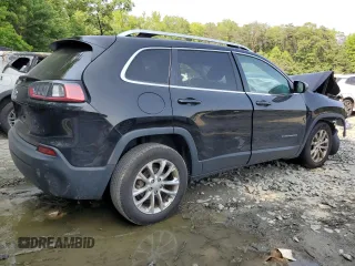 2019 Jeep Cherokee Latitude with VIN 1C4PJLCB0KD221636, listed as a Copart auction lot 59239305 with Not provided miles and Salvage title. Bid and sale history available at DreamBid. Image 3.