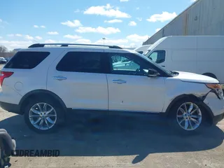 2014 Ford Explorer XLT z VIN 1FM5K7D87EGB90270, wystawiony jako IAAI lot #41991273 z przebiegiem 87 752 mil mil oraz . Historia ofert i sprzedaży dostępna na DreamBid. Obrazek 13.