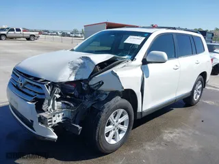 2013 Toyota Highlander with VIN 5TDZK3EH3DS132898, listed as a IAAI auction lot 41992862 with 140,525 mi miles. Bid and sale history available at carsss.com. Image 18.