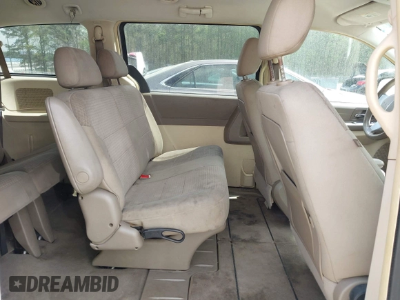 2008 Chrysler Town & Country LX with VIN 2A8HR44HX8R842094, listed as a IAAI auction lot 41902978 with 340,923 mi miles. Bid and sale history available at carsss.com. Image 8.