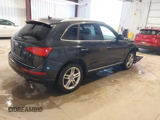 2017 Audi Q5 Premium with VIN WA1C2AFP7HA068989, listed as a IAAI auction lot 41753832 with 88,033 mi miles. Bid and sale history available at carsss.com. Image 4.
