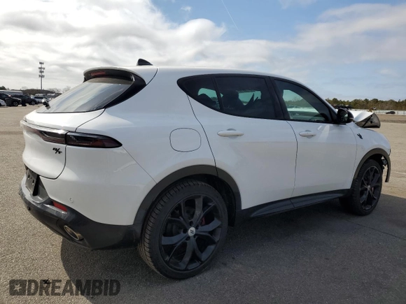2024 Dodge Hornet R/T Plus z VIN ZACPDFDW8R3A28180, wystawiony jako Copart lot #47788165 z przebiegiem 1 207 mil mil oraz Szkoda całkowita • Salvage title. Historia ofert i sprzedaży dostępna na DreamBid. Obrazek 3.