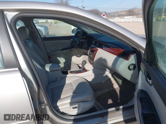 2007 Chevrolet Impala LT with VIN 2G1WC58R379283892, listed as a IAAI auction lot 41775953 with 71,385 mi miles and . Bid and sale history available at DreamBid. Image 5.