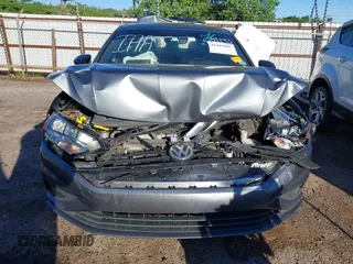 2020 Volkswagen Jetta S z VIN 3VWCB7BU1LM039193, wystawiony jako IAAI lot #42305897 z przebiegiem 108 319 mil mil oraz . Historia ofert i sprzedaży dostępna na DreamBid. Obrazek 11.