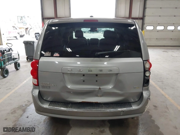 2016 Dodge Grand Caravan SE with VIN 2C4RDGBG2GR387486, listed as a IAAI auction lot 42079841 with 183,193 mi miles. Bid and sale history available at carsss.com. Image 17.
