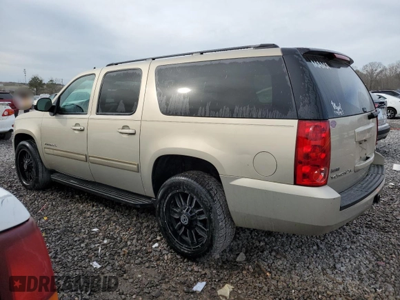 2011 GMC Yukon XL SLE with VIN 1GKS1HE07BR248472, listed as a Copart auction lot 87913435 with 271,526 mi miles and Salvage Title. Bid and sale history available at carsss.com. Image 2.