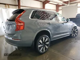 2023 Volvo XC90 Ultimate Bright Theme with VIN YV4H60CA6P1945963, listed as a Copart auction lot 46036015 with 15,052 mi miles and Salvage title. Bid and sale history available at DreamBid. Image 3.