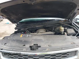 2020 Chevrolet Tahoe LS z VIN 1GNSCAKC3LR101733, wystawiony jako IAAI lot #41912918 z przebiegiem 153 731 mil mil oraz . Historia ofert i sprzedaży dostępna na DreamBid. Obrazek 10.