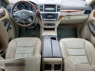2013 Mercedes-Benz M 550 z VIN 4JGDA7DB2DA219296, wystawiony jako Copart lot #52694705 z przebiegiem 145 256 mil mil oraz Tytuł czysty. Historia ofert i sprzedaży dostępna na DreamBid. Obrazek 8.