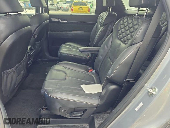 2020 Hyundai Palisade Limited with VIN KM8R5DHE4LU071615, listed as a IAAI auction lot 42566424 with 62,562 mi miles and . Bid and sale history available at DreamBid. Image 9.