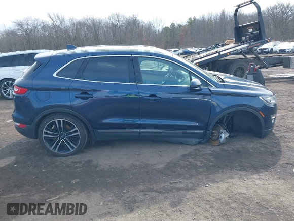 2017 Lincoln MKC Reserve z VIN 5LMTJ3DH0HUL70096, wystawiony jako IAAI lot #41621892 z przebiegiem 115 071 mil mil oraz . Historia ofert i sprzedaży dostępna na DreamBid. Obrazek 13.