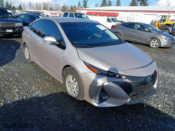 2017 Toyota Prius Prime Plus with VIN JTDKARFP6H3021685, listed as a IAAI auction lot 41710515 with NaN miles. Bid and sale history available at carsss.com. Image 1.