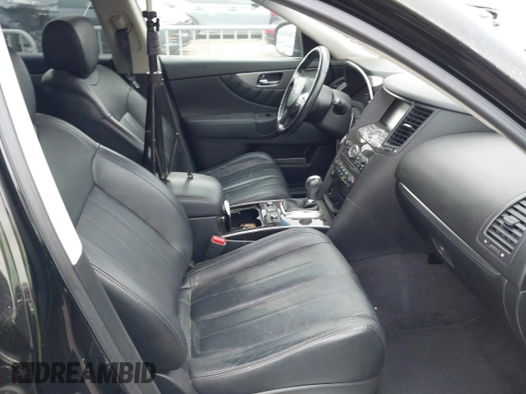 2016 Infiniti QX70 with VIN JN8CS1MU8GM672048, listed as a IAAI auction lot 41625197 with 94,317 mi miles and . Bid and sale history available at DreamBid. Image 5.