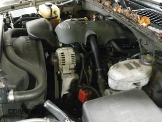 2003 Chevrolet Silverado 1500 LS с VIN 1GCEC14T73Z344643, выставлен на аукционе IAAI как лот 43443515 с пробегом 255 107 миль миль и . История ставок и продаж доступна на DreamBid. Изображение 16.