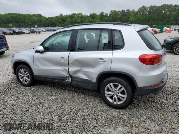 2015 Volkswagen Tiguan SE with VIN WVGAV7AX4FW552810, listed as a Copart auction lot 54490895 with 174,659 mi miles and Salvage title. Bid and sale history available at DreamBid. Image 2.