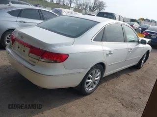 2007 Hyundai Azera SE with VIN KMHFC46F07A139369, listed as a IAAI auction lot 41999327 with 145,827 mi miles and . Bid and sale history available at DreamBid. Image 4.