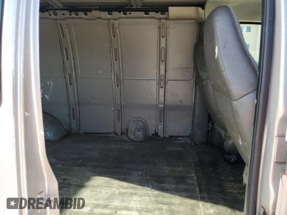 2009 GMC Savana Cargo Van with VIN 1GTFG15X091107882, listed as a Copart auction lot 47825745 with 357,222 mi miles and Salvage Title. Bid and sale history available at carsss.com. Image 11.