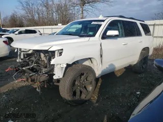 2017 Chevrolet Tahoe LS with VIN 1GNSKAKCXHR179906, listed as a Copart auction lot 43109055 with 0 mi miles and Salvage Title. Bid and sale history available at carsss.com. Image 1.