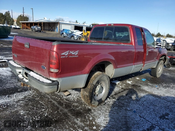 2001 Ford Super Duty F-250 XL with VIN 1FTNX21FX1EC78117, listed as a Copart auction lot 84165814 with 309,058 mi miles and Salvage Title. Bid and sale history available at carsss.com. Image 3.