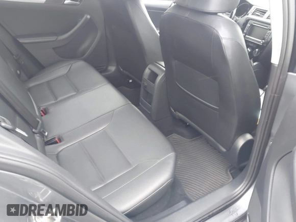 2015 Volkswagen Jetta SE с VIN 3VWLA7AJ7FM218630, выставлен на аукционе IAAI как лот 41621751 с пробегом 236 575 миль миль и . История ставок и продаж доступна на DreamBid. Изображение 8.