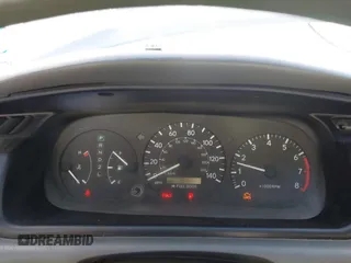 2001 Toyota Camry CE z VIN 4T1BG22K31U069513, wystawiony jako IAAI lot #42243673 z przebiegiem 137 241 mil mil oraz . Historia ofert i sprzedaży dostępna na DreamBid. Obrazek 7.