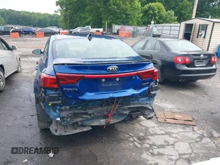 2021 Kia Forte GT-Line с VIN 3KPF34AD9ME382035, выставлен на аукционе IAAI как лот 42209430 с пробегом 99 000 миль миль и . История ставок и продаж доступна на DreamBid. Изображение 16.