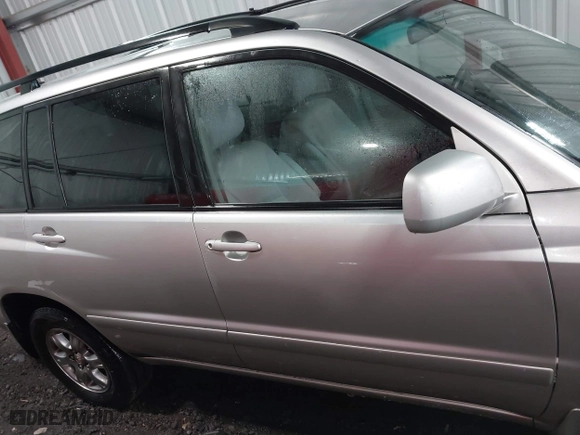 2006 Toyota Highlander with VIN JTEHP21AX60185437, listed as a IAAI auction lot 41832793 with 267,156 mi miles. Bid and sale history available at carsss.com. Image 13.